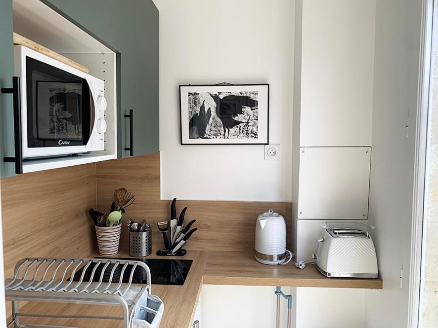 2 Pieces Avec Balcon Plein Sud Apartment Paris Exterior photo